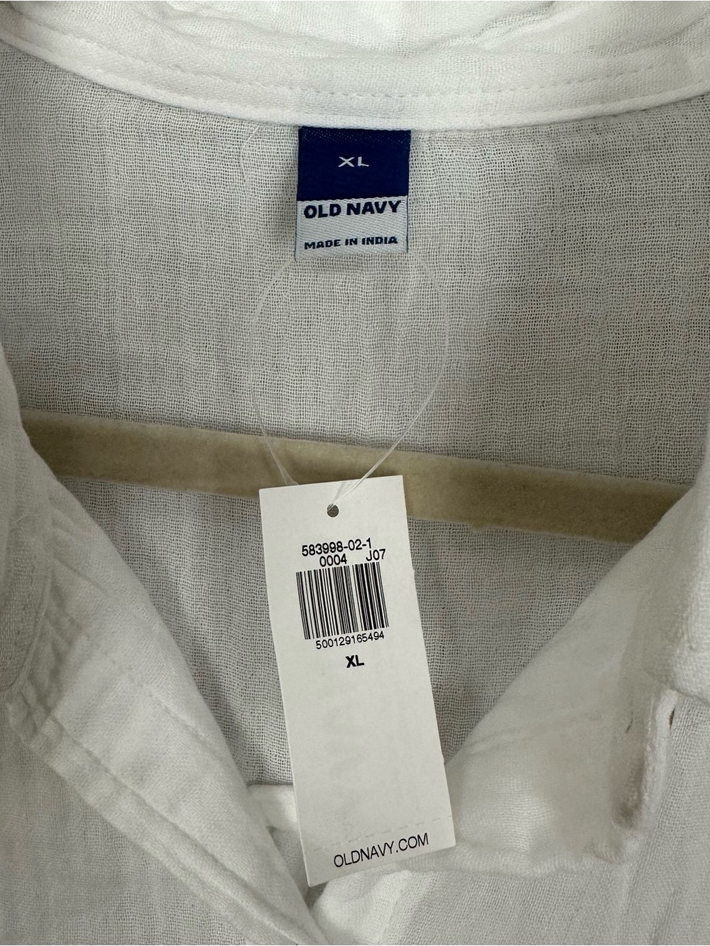Old Navy White Short-Sleeve Gauze Button-Down Shirt XL NWT Classic Summer Staple - Picture 3 of 6